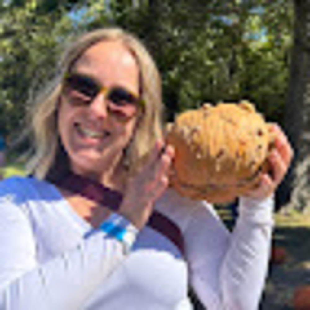 Meet your Posher, Lucinda